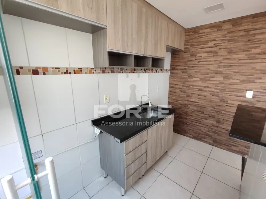 Foto 2 de Apartamento com 2 quartos para alugar, 47m2 em Loteamento Mogilar, Mogi Das Cruzes - SP