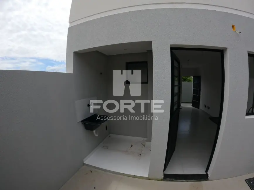 Foto 2 de Casa com 2 quartos à venda, 90m2 em Vila São Paulo, Mogi Das Cruzes - SP
