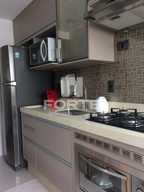 Foto 2 de Apartamento com 2 quartos à venda, 48m2 em Loteamento Mogilar, Mogi Das Cruzes - SP