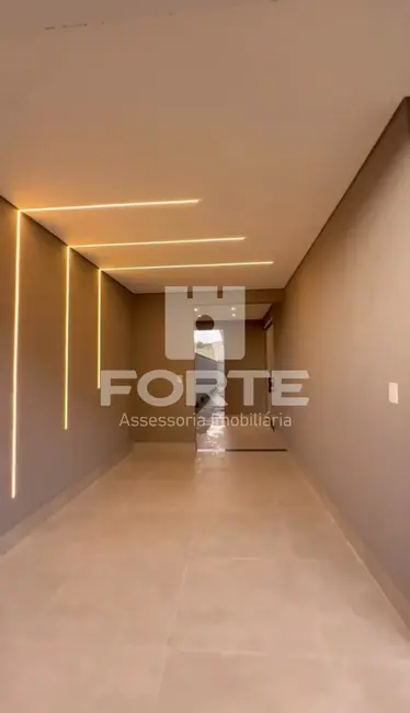 Foto 2 de Casa com 3 quartos à venda, 204m2 em Vila Caputera, Mogi Das Cruzes - SP