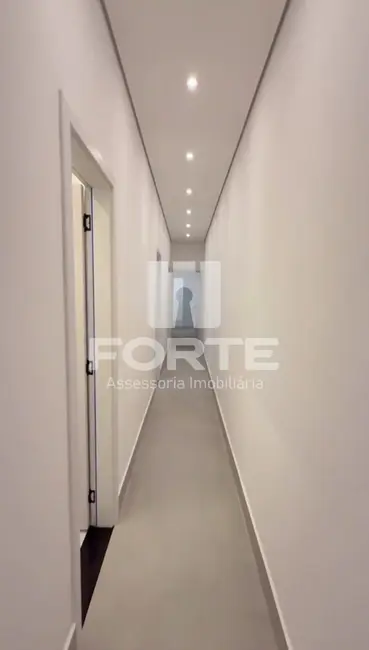 Foto 5 de Casa com 3 quartos à venda, 204m2 em Vila Caputera, Mogi Das Cruzes - SP