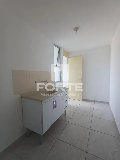 Apartamento com 2 quartos para alugar, 45m2 em Jardim Marica, Mogi Das Cruzes - SP - imagem 4 Foto 4 de Apartamento com 2 quartos para alugar, 45m2 em Jardim Marica, Mogi Das Cruzes - SP