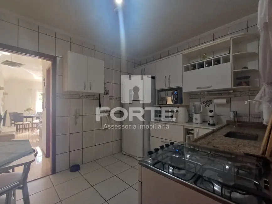 Foto 7 de Casa com 2 quartos à venda, 76m2 em Vila Caputera, Mogi Das Cruzes - SP