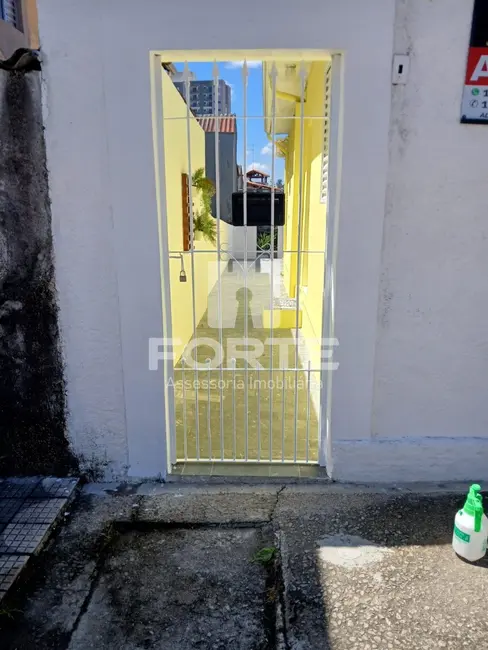 Casa com 1 quarto para alugar, 59m2 em Centro, Mogi Das Cruzes - SP - imagem 1 Foto 1 de Casa com 1 quarto para alugar, 59m2 em Centro, Mogi Das Cruzes - SP