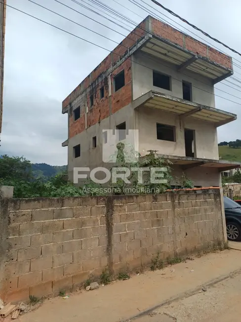 Foto 1 de Casa com 4 quartos à venda, 98m2 em Paraisopolis - MG