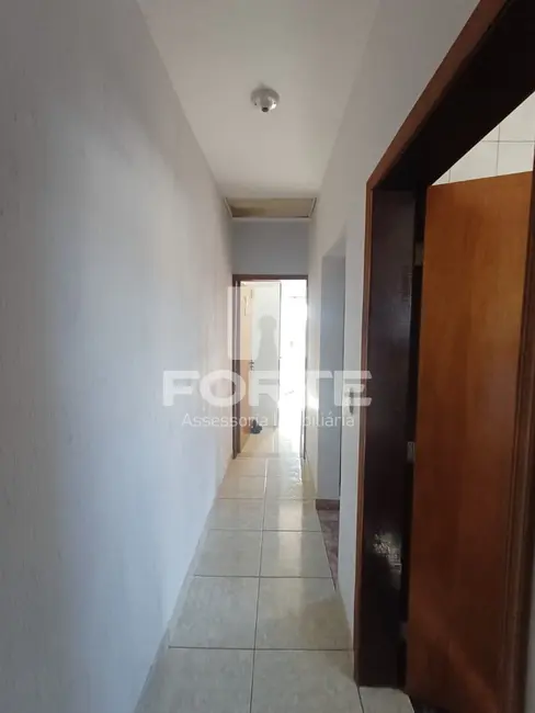 Casa com 2 quartos para alugar, 185m2 em Jardim Santa Teresa, Mogi Das Cruzes - SP - imagem 6 Foto 6 de Casa com 2 quartos para alugar, 185m2 em Jardim Santa Teresa, Mogi Das Cruzes - SP