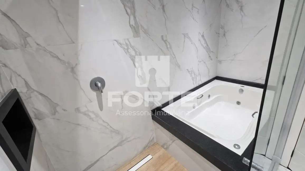 Foto 9 de Casa com 3 quartos para alugar, 299m2 em Mogi Das Cruzes - SP
