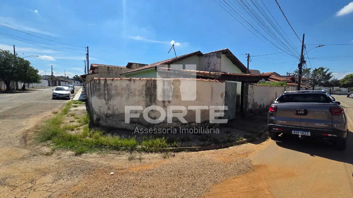 Foto 1 de Casa com 2 quartos à venda, 550m2 em Francisca Augusta Rios, Pouso Alegre - MG