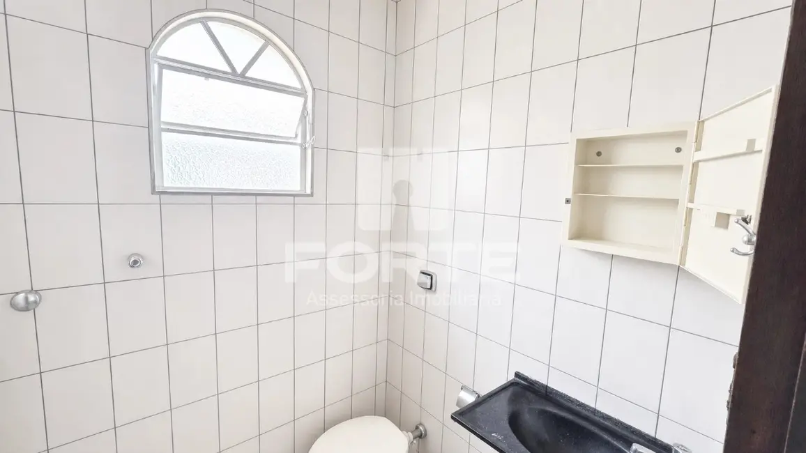 Foto 7 de Casa com 2 quartos à venda, 115m2 em Centro, Paraisopolis - MG