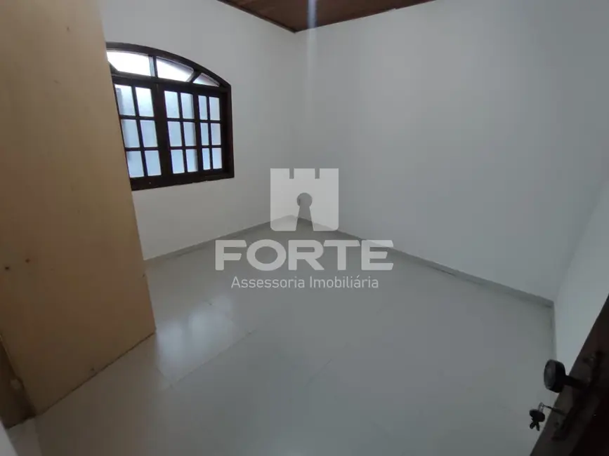 Sala Comercial para alugar, 25m2 em Centro, Mogi Das Cruzes - SP - imagem 2 Foto 2 de Sala Comercial para alugar, 25m2 em Centro, Mogi Das Cruzes - SP