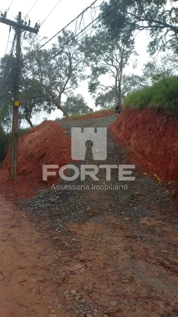 Foto 1 de Terreno / Lote à venda, 1000m2 em Santa Isabel - SP