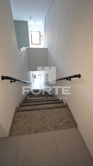 Sala Comercial para alugar, 200m2 em Vila Mogilar, Mogi Das Cruzes - SP - imagem 2 Foto 2 de Sala Comercial para alugar, 200m2 em Vila Mogilar, Mogi Das Cruzes - SP