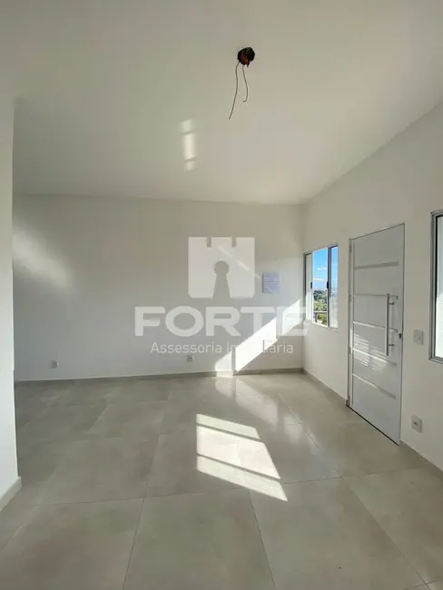 Foto 2 de Apartamento com 2 quartos à venda, 54m2 em Vila São Paulo, Mogi Das Cruzes - SP