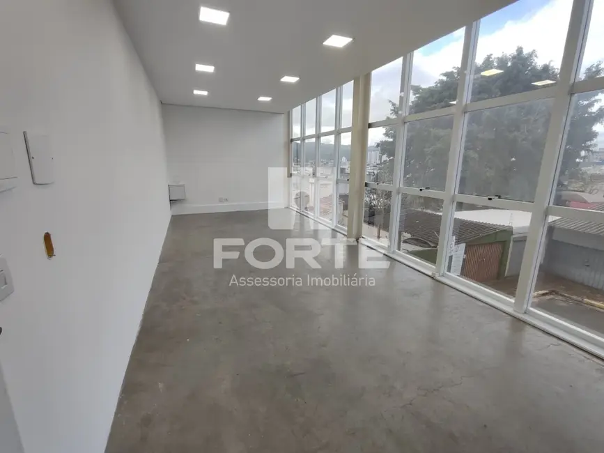 Sala Comercial para alugar, 29m2 em Vila Vitória, Mogi Das Cruzes - SP - imagem 3 Foto 3 de Sala Comercial para alugar, 29m2 em Vila Vitória, Mogi Das Cruzes - SP