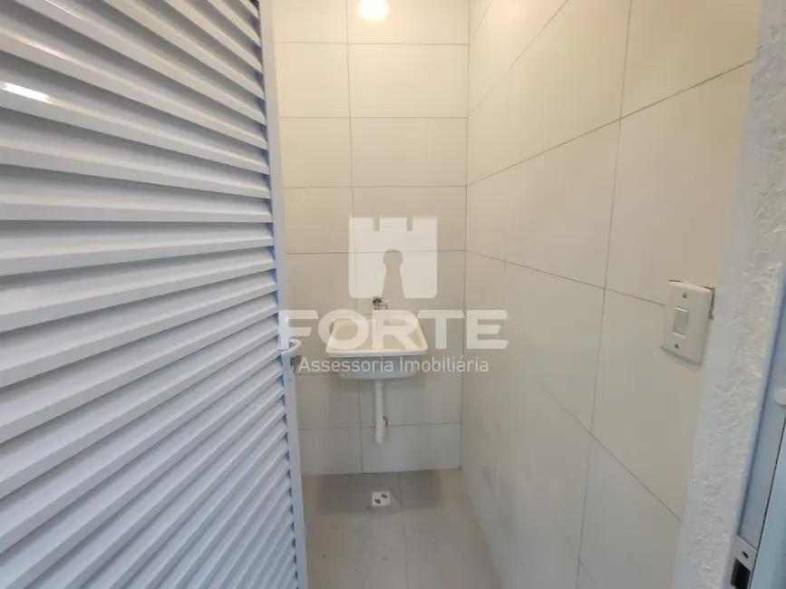 Armazém / Galpão para alugar, 350m2 em Jardim Santa Inês, Suzano - SP - imagem 5 Foto 5 de Armazém / Galpão para alugar, 350m2 em Jardim Santa Inês, Suzano - SP