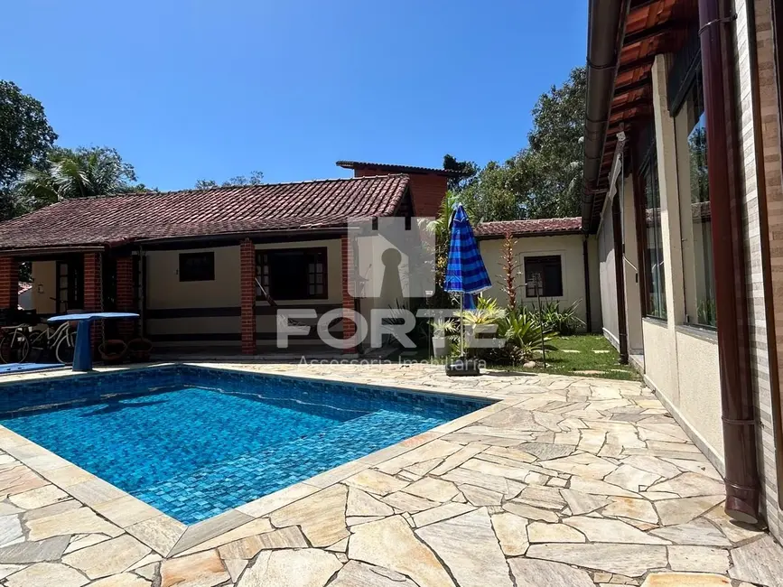 Foto 1 de Casa de Condomínio com 5 quartos à venda e para alugar, 373m2 em Bertioga - SP
