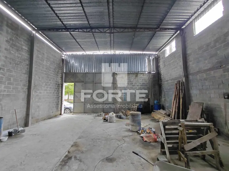 Armazém / Galpão para alugar, 230m2 em Jundiapeba, Mogi Das Cruzes - SP - imagem 8 Foto 8 de Armazém / Galpão para alugar, 230m2 em Jundiapeba, Mogi Das Cruzes - SP