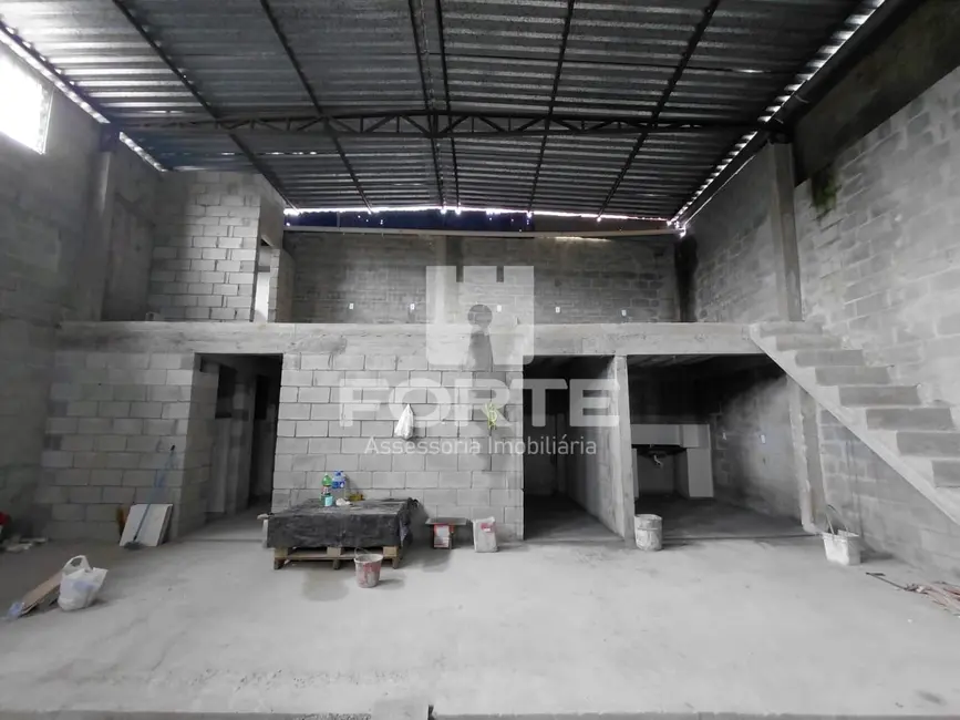 Armazém / Galpão para alugar, 230m2 em Jundiapeba, Mogi Das Cruzes - SP - imagem 1 Foto 1 de Armazém / Galpão para alugar, 230m2 em Jundiapeba, Mogi Das Cruzes - SP