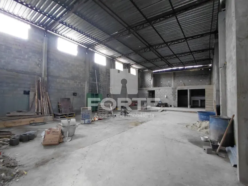 Armazém / Galpão para alugar, 230m2 em Jundiapeba, Mogi Das Cruzes - SP - imagem 4 Foto 4 de Armazém / Galpão para alugar, 230m2 em Jundiapeba, Mogi Das Cruzes - SP