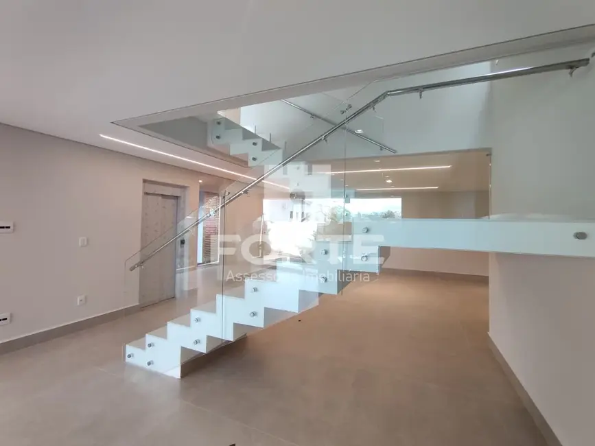 Casa de Condomínio com 3 quartos à venda, 350m2 em Fazenda Rodeio, Mogi Das Cruzes - SP - imagem 6 Foto 6 de Casa de Condomínio com 3 quartos à venda, 350m2 em Fazenda Rodeio, Mogi Das Cruzes - SP