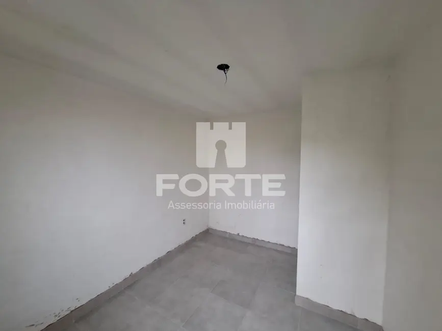 Foto 4 de Casa com 2 quartos à venda, 80m2 em Mogi Das Cruzes - SP