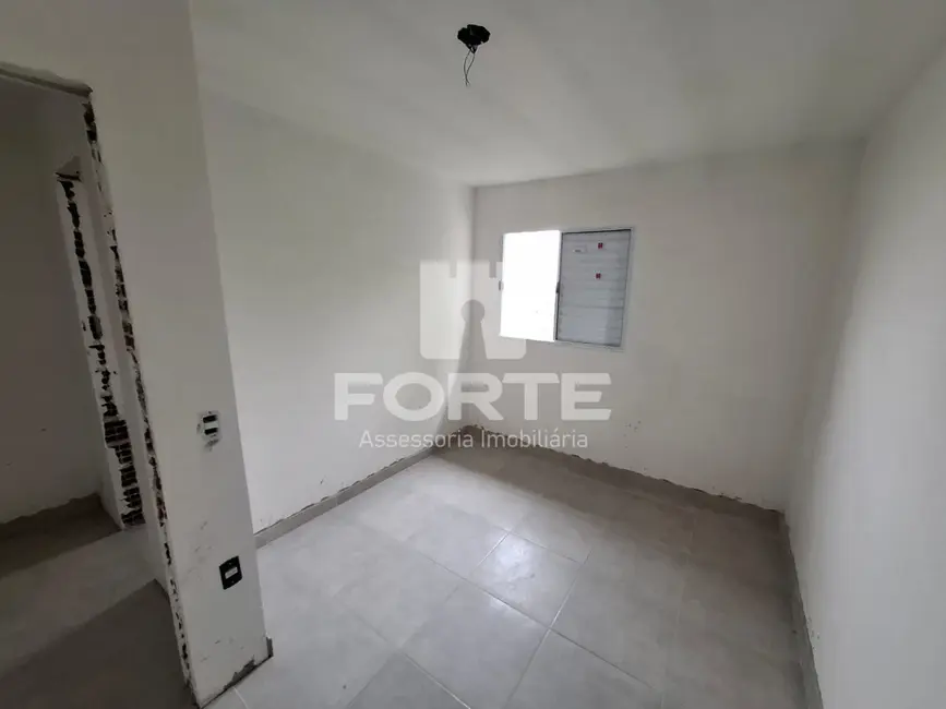 Casa com 2 quartos à venda, 60m2 em Mogi Das Cruzes - SP - imagem 3 Foto 3 de Casa com 2 quartos à venda, 60m2 em Mogi Das Cruzes - SP