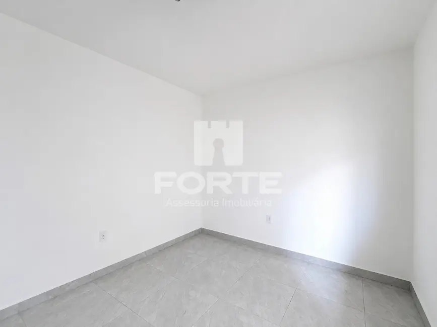 Casa com 2 quartos para alugar, 70m2 em Vila Brasileira, Mogi Das Cruzes - SP - imagem 9 Foto 9 de Casa com 2 quartos para alugar, 70m2 em Vila Brasileira, Mogi Das Cruzes - SP