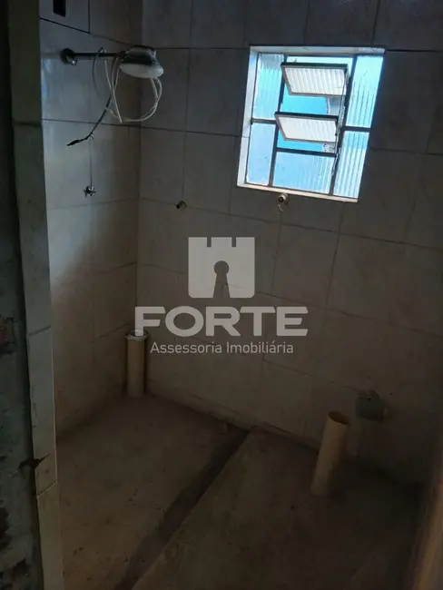 Foto 2 de Casa com 1 quarto à venda, 150m2 em Jardim Santos Dumont III, Mogi Das Cruzes - SP