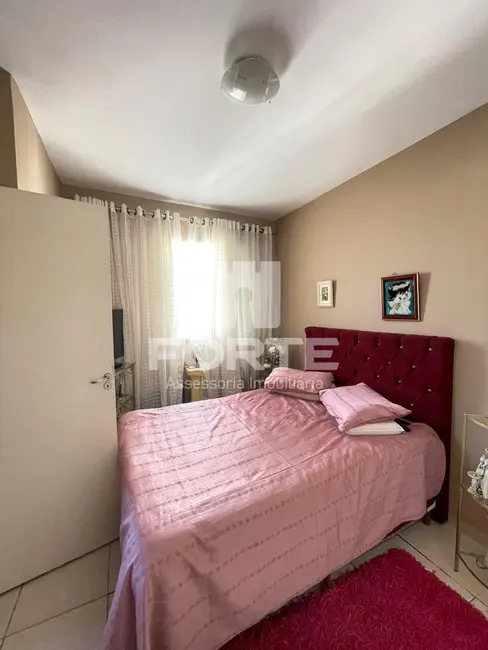 Foto 2 de Apartamento com 3 quartos à venda, 70m2 em Vila Mogilar, Mogi Das Cruzes - SP