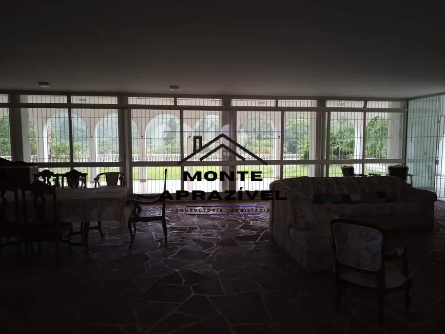 Sítio / Rancho com 5 quartos à venda em Quinta Divisão, Suzano - SP - imagem 6 Foto 6 de Sítio / Rancho com 5 quartos à venda em Quinta Divisão, Suzano - SP