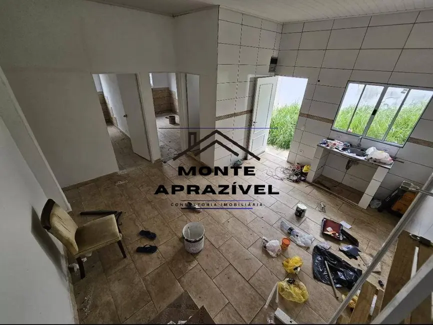 Foto 2 de Casa com 2 quartos para alugar, 120m2 em Quarta Divisão, Ribeirao Pires - SP