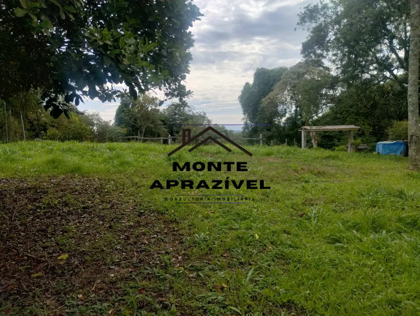 Chácara com 3 quartos à venda, 2005m2 em Ipelândia, Suzano - SP - imagem 4 Foto 4 de Chácara com 3 quartos à venda, 2005m2 em Ipelândia, Suzano - SP