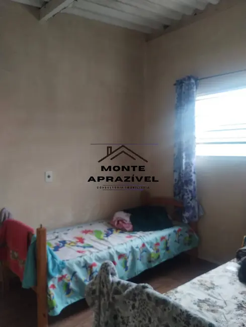 Chácara com 3 quartos à venda, 2005m2 em Ipelândia, Suzano - SP - imagem 6 Foto 6 de Chácara com 3 quartos à venda, 2005m2 em Ipelândia, Suzano - SP