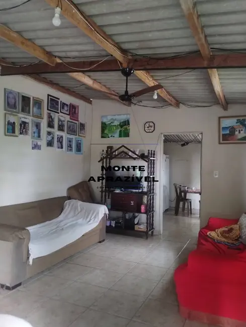 Chácara com 3 quartos à venda, 2005m2 em Ipelândia, Suzano - SP - imagem 9 Foto 9 de Chácara com 3 quartos à venda, 2005m2 em Ipelândia, Suzano - SP