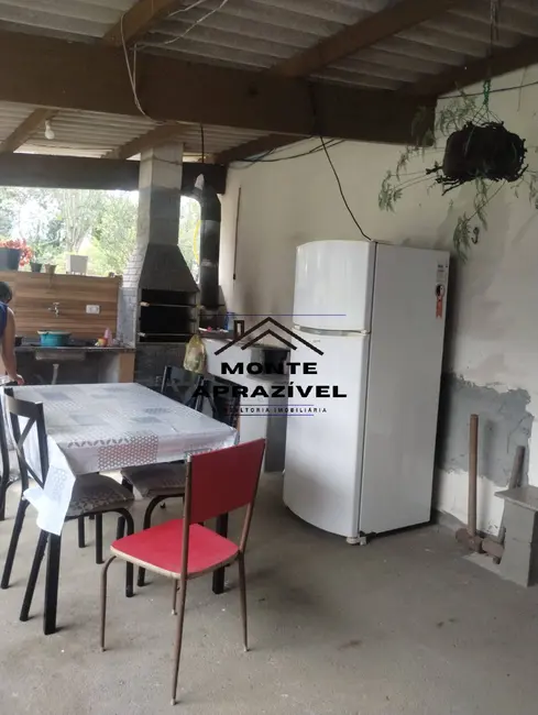 Chácara com 3 quartos à venda, 2005m2 em Ipelândia, Suzano - SP - imagem 5 Foto 5 de Chácara com 3 quartos à venda, 2005m2 em Ipelândia, Suzano - SP