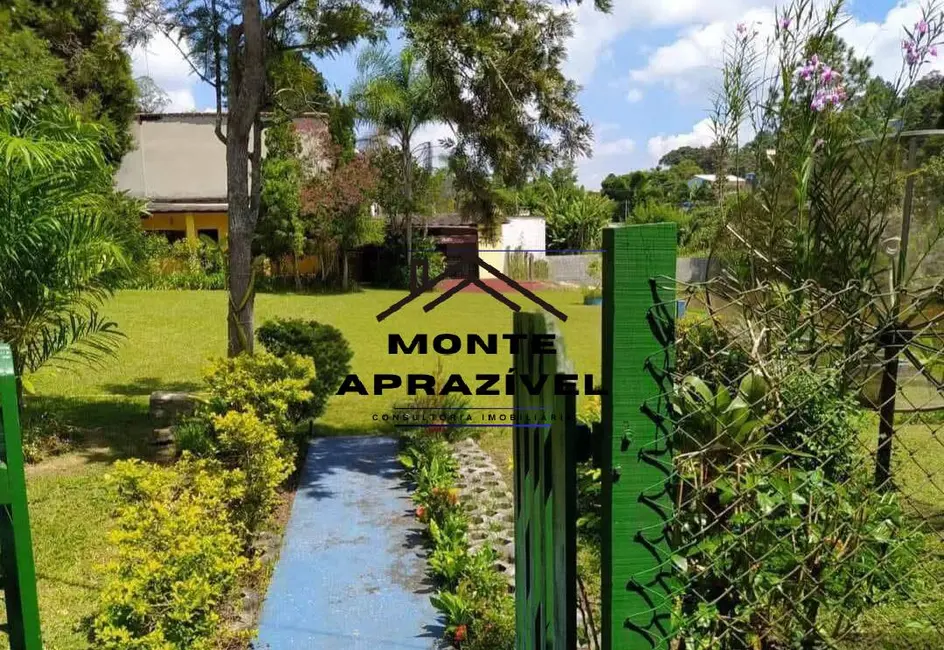 Foto 1 de Chácara com 3 quartos à venda, 3000m2 em Jardim Ana Rosa (Palmeiras), Suzano - SP