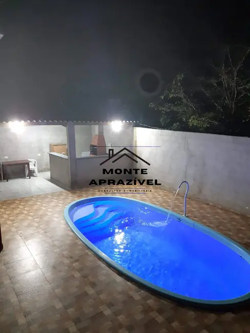 Chácara com 2 quartos à venda, 800m2 em Ipelândia, Suzano - SP - imagem 1 Foto 1 de Chácara com 2 quartos à venda, 800m2 em Ipelândia, Suzano - SP