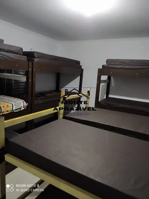 Chácara com 2 quartos à venda, 800m2 em Ipelândia, Suzano - SP - imagem 5 Foto 5 de Chácara com 2 quartos à venda, 800m2 em Ipelândia, Suzano - SP