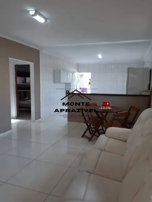 Chácara com 2 quartos à venda, 800m2 em Ipelândia, Suzano - SP - imagem 7 Foto 7 de Chácara com 2 quartos à venda, 800m2 em Ipelândia, Suzano - SP