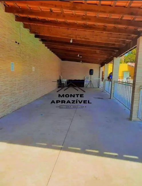 Chácara com 3 quartos à venda, 1150m2 em Vila São Pedro, Suzano - SP - imagem 5 Foto 5 de Chácara com 3 quartos à venda, 1150m2 em Vila São Pedro, Suzano - SP