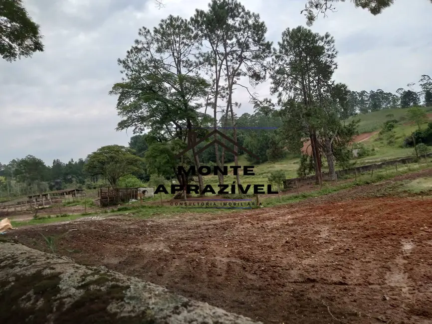 Sítio / Rancho com 8 quartos à venda, 411400m2 em Clube dos Oficiais, Suzano - SP - imagem 3 Foto 3 de Sítio / Rancho com 8 quartos à venda, 411400m2 em Clube dos Oficiais, Suzano - SP