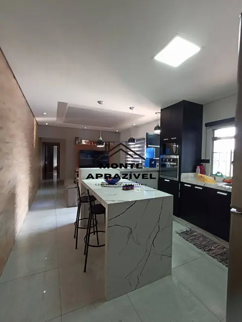 Foto 5 de Casa com 3 quartos à venda, 419m2 em Jardim Itamaracá, Suzano - SP