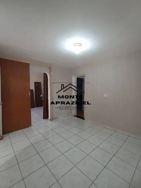 Foto 2 de Casa com 2 quartos para alugar, 110m2 em Centro Alto, Ribeirao Pires - SP