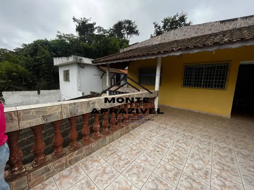 Casa com 3 quartos à venda, 492m2 em Ribeirao Pires - SP - imagem 4 Foto 4 de Casa com 3 quartos à venda, 492m2 em Ribeirao Pires - SP