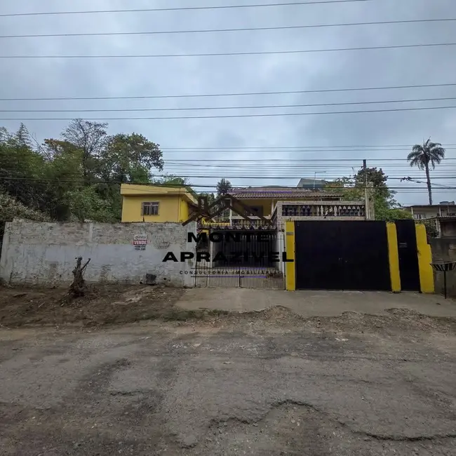 Casa com 3 quartos à venda, 492m2 em Ribeirao Pires - SP - imagem 1 Foto 1 de Casa com 3 quartos à venda, 492m2 em Ribeirao Pires - SP