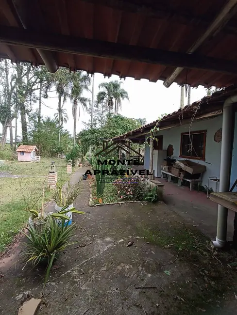 Chácara com 3 quartos à venda, 800m2 em Vila Nova das Lavras, Suzano - SP - imagem 1 Foto 1 de Chácara com 3 quartos à venda, 800m2 em Vila Nova das Lavras, Suzano - SP