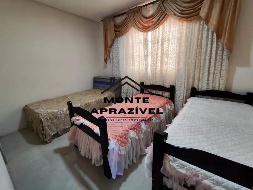 Chácara com 5 quartos à venda, 1165m2 em Suzano - SP - imagem 8 Foto 8 de Chácara com 5 quartos à venda, 1165m2 em Suzano - SP