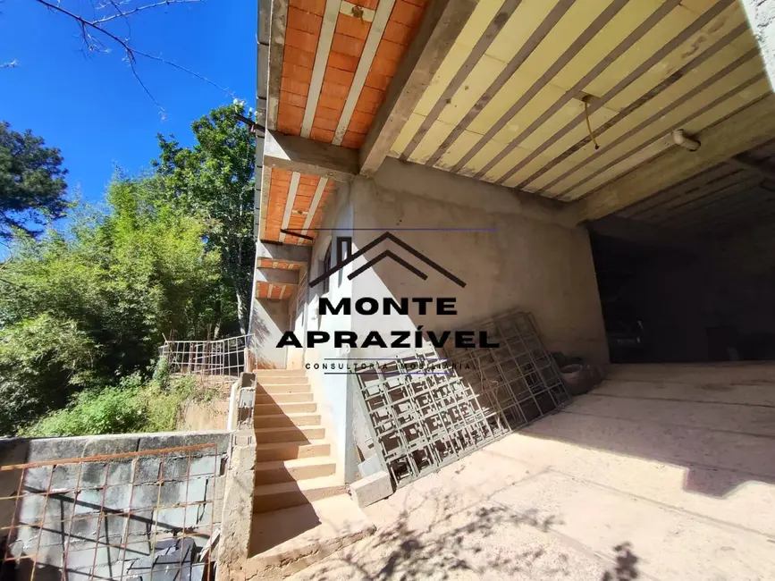 Chácara com 5 quartos à venda, 1165m2 em Suzano - SP - imagem 4 Foto 4 de Chácara com 5 quartos à venda, 1165m2 em Suzano - SP