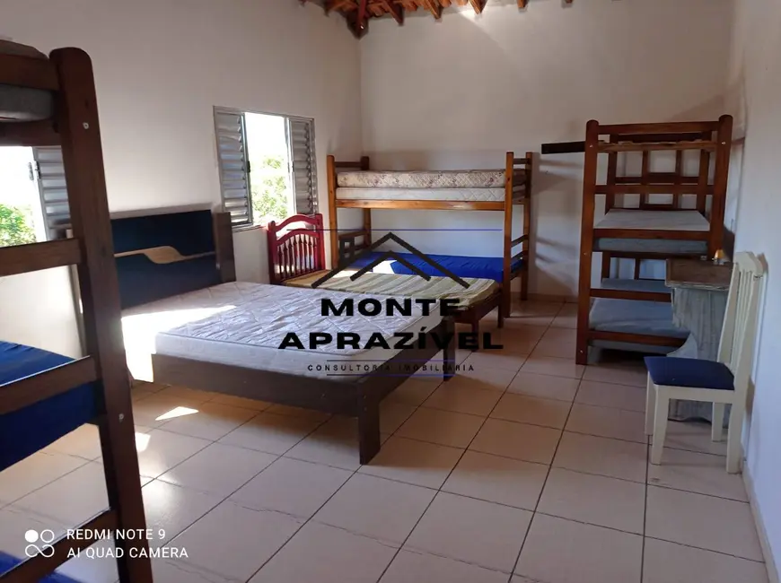 Chácara com 5 quartos para alugar, 3240m2 em Jardim Brasil, Suzano - SP - imagem 2 Foto 2 de Chácara com 5 quartos para alugar, 3240m2 em Jardim Brasil, Suzano - SP