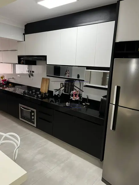 Foto 4 de Apartamento com 3 quartos à venda, 92m2 em Guaruja - SP